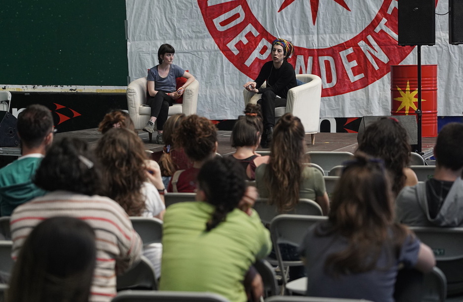 Elizondon ekingo diote egitarau politiko eta musikalari.