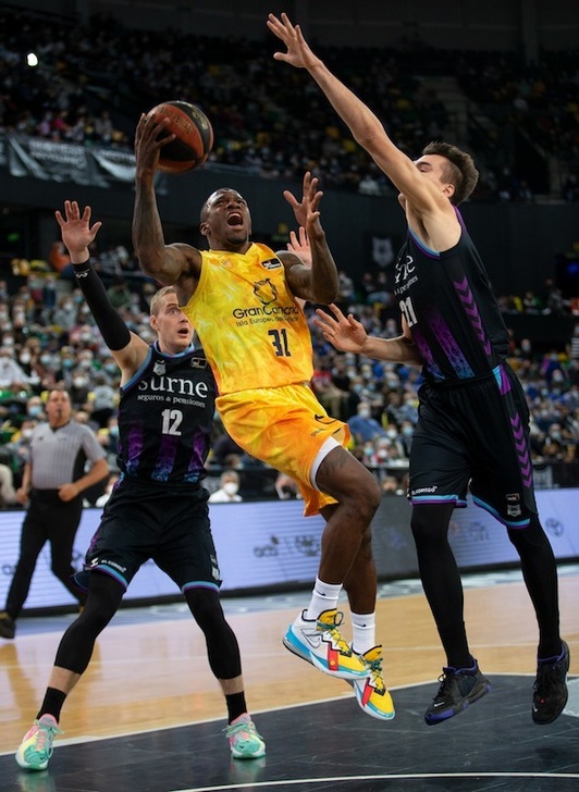 Dylan Ennisek erabaki du Kanaria Handiaren alde Bilbao Basketen zorigaitzerako.