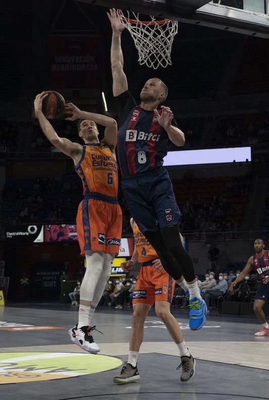 Xabi López-Arostegi ha hecho un daño tremendo al Baskonia con sus 20 puntos y su presencia en la recta final.
