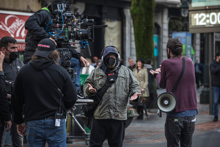 Alex de la Iglesia, film baten grabaketan Bilbon, 2021ko urtarrilan