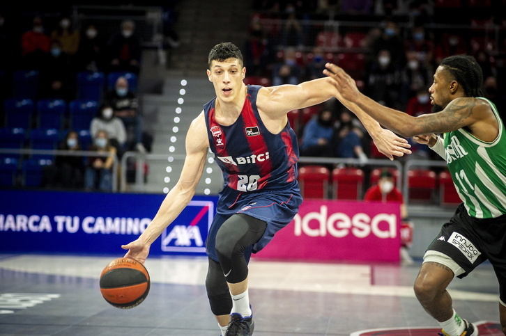 Fontecchio ha asegurado que a Baskonia le restan «cinco finales».