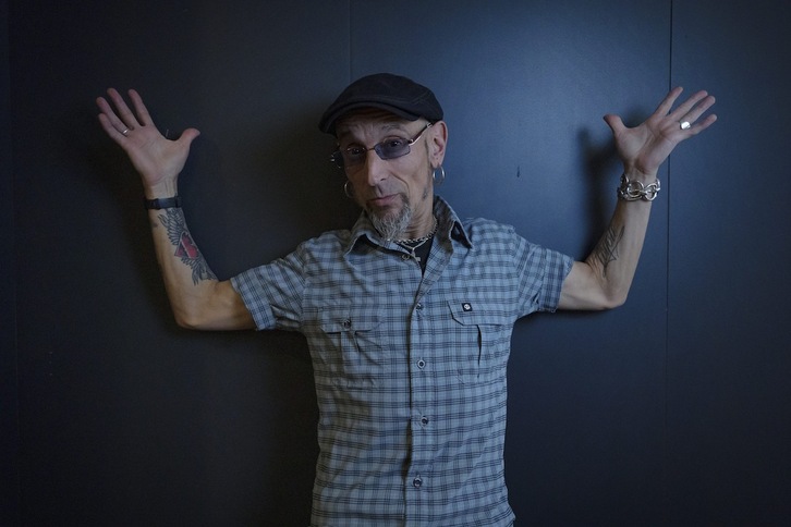 Fito Cabrales está metido en plena gira de presentación de su último trabajo. 