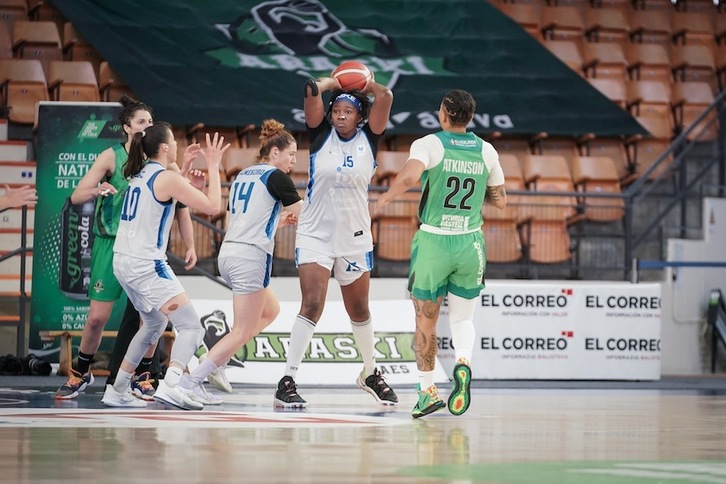 Marian Coulibaly da IDK Euskotrenen giltzarria.