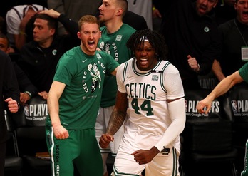 Euforia entre los Boston Celtics, luego de pasar por encima de Brooklyn.