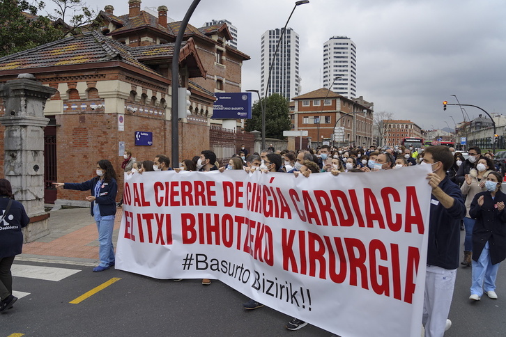 Movilización anterior de los y las trabajadoras del hospital de Basurto.