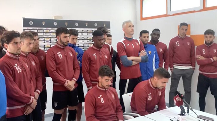 Plantilla y cuerpo técnico, en su comparecencia pública.