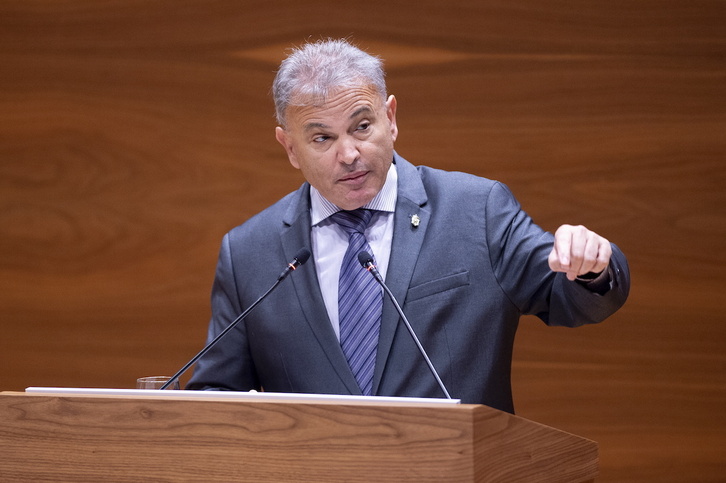 Pedro González, portavoz de Navarra Suma en el debate de la ley del PAI.