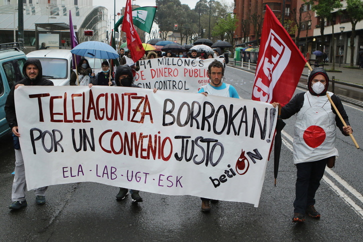 Movilización de la plantilla de BetiOn en Bilbo, en su cuarto día de huelga el 31 de marzo.