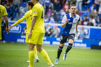 Escalante y Laguardia han marcado los goles del Alavés en el primer tiempo.