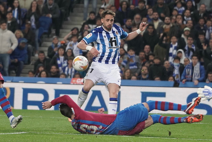 Januzaj ocupó ante el Barcelona la baja de Silva y en Vallecas es previsible que repita de inicio.