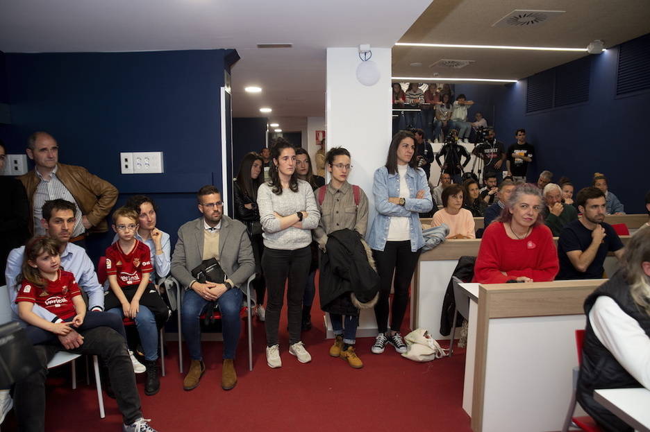 Mai Garderentzat hain garrantzisuak diren senideek ez zuten agurra galdu nahi izan.