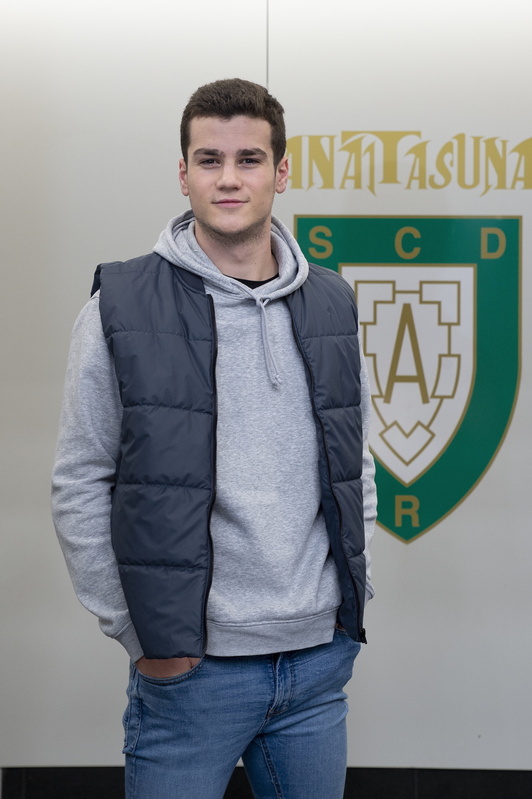 A Ander Izquierdo le gustaría algún día volver a Anaitasuna.