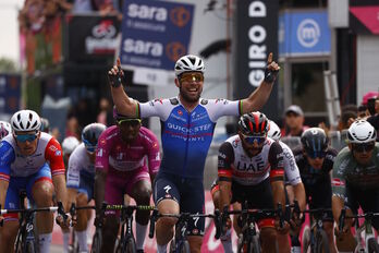 Cavendish ha ganado por delante de Démare, Gaviria, Girmay y Mareczko.