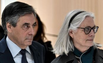 François Fillon y Penelope Fillon, en el Tribunal de Apelación de París en febrero pasado.