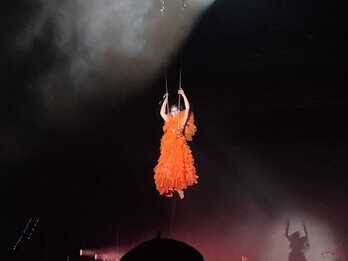 Izarok kontzertu historikoa eskaini zuen Donostiako Belodromoan