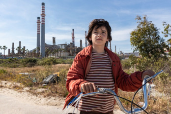 Rubén Fulgencio es el niño del título y de la bicicleta.