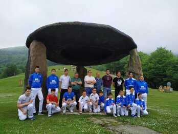 El remozado Interpueblos de Nafarroa se presentó en Leitza.