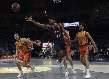 Valentzia Basket izango da Saski Baskoniaren arerioa final-laurdenetan.