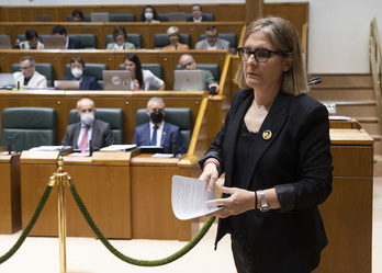 Nerea Kortajarena desgranó las propuestas de EH Bildu, como los 150 euros mensuales, hasta los 18 años. Luego el lehendakari ofreció su propuesta estrella.