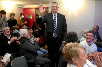 Jean Lassalle a déclaré qu'il ne mettait pas fin à sa vie politique.