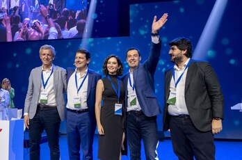 Isabel Díaz Ayuso, con los barones del PP en el Congreso de Madrid.