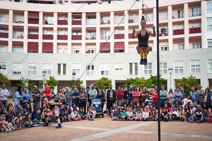 ‘Das Arnak’, capitotracción en las calles de Leioa.