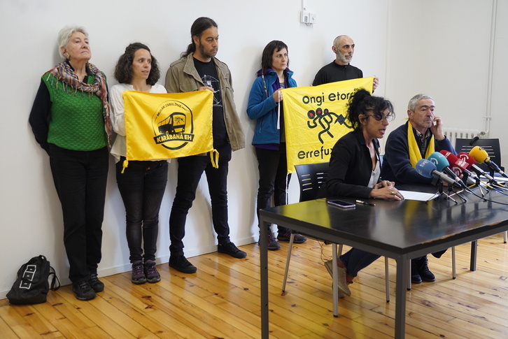 Rueda de prensa ofrecida en Gasteiz para alertar de la situación de los menores en los campos de Grecia