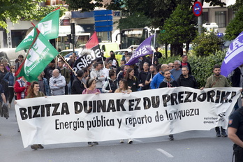 Euskal Herriko Eskubide Sozialen Kartak deitutako manifestazioa Iruñean. 