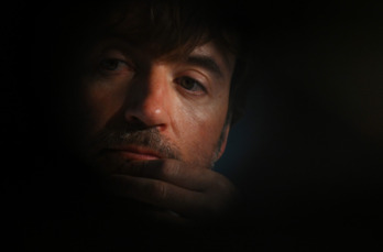 El director de cine catalán Albert Serra, en la rueda de prensa ofrecida en Cannes.