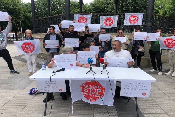 Acto de denuncia del ultimátum de Jaureguizar hoy en Errenteria. 