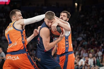 La pelea en el barro que ha planteado Valencia Basket le ha salido redonda.