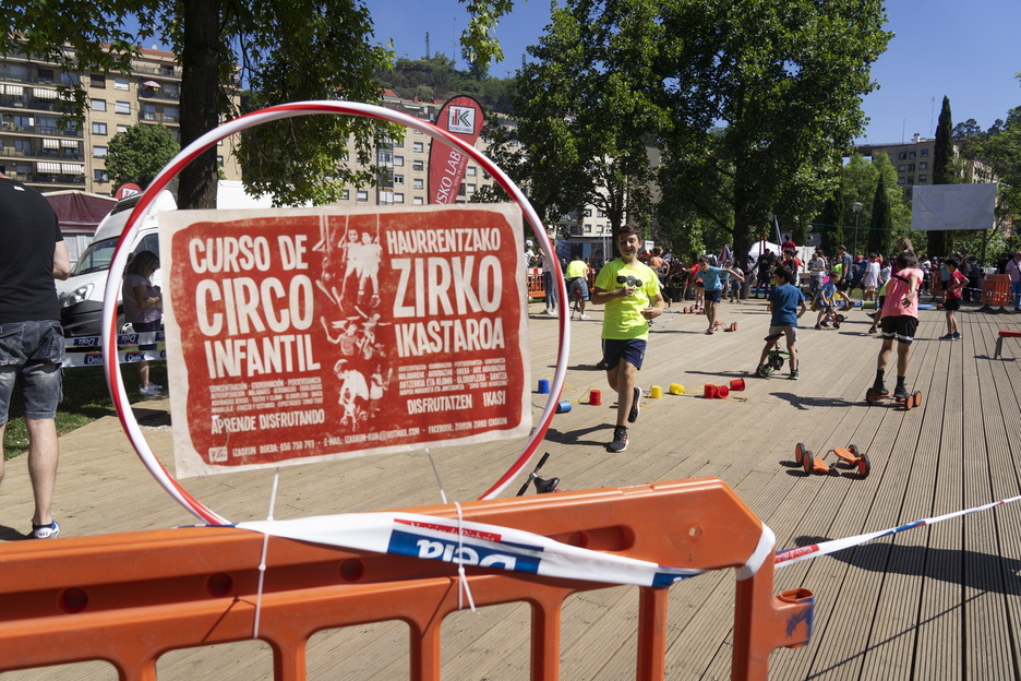 Zirkurako trebatzen ibili dira batzuk.
