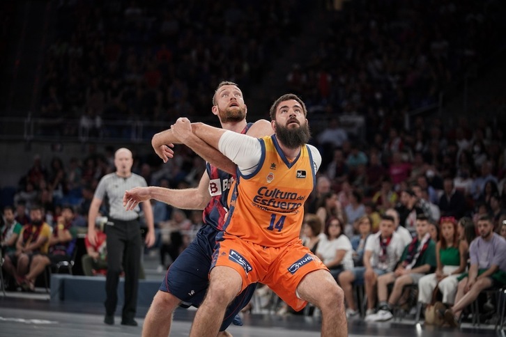 Matt costello aboga por aumentar la agresividad, combinado con el control de las faltas.