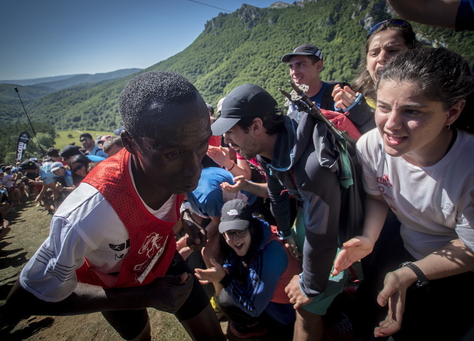 Robert Pkemboi Matayando, bosgarren sailkatua. Robert Pkemboi Matayando, bosgarren sailkatua.