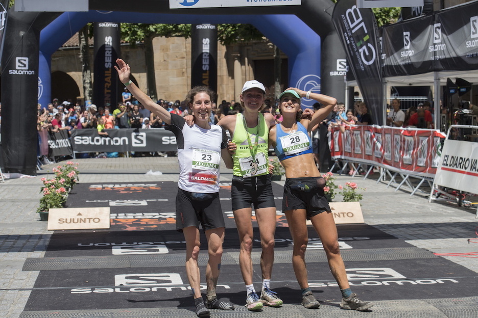 Emakumezkoen podiuma. Emakumezkoen podiuma.