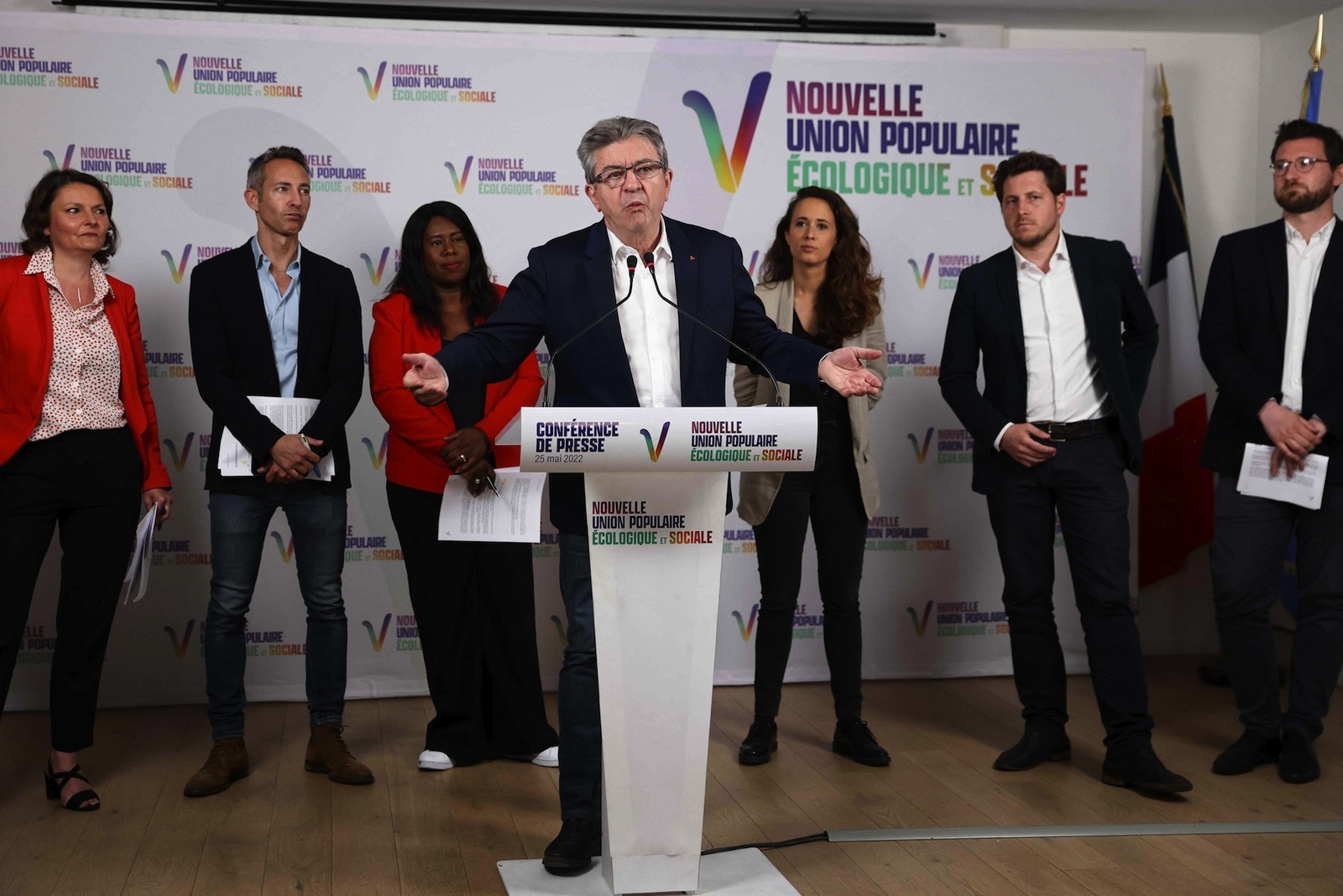 Jean-Luc Melénchon, junto a otros líderes de la coalición Nupes, la pasada semana en París.