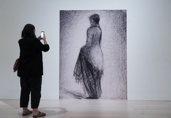  Presentación de la exposición ‘Serra/Seurat. Dibujos’ en el Guggenheim Bilbao.