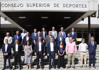 Madrilgo CSDren egoitzan egin dute bozketa Asobal ligako klubek.