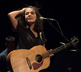 Anari, 2018ko kontzertu baten.