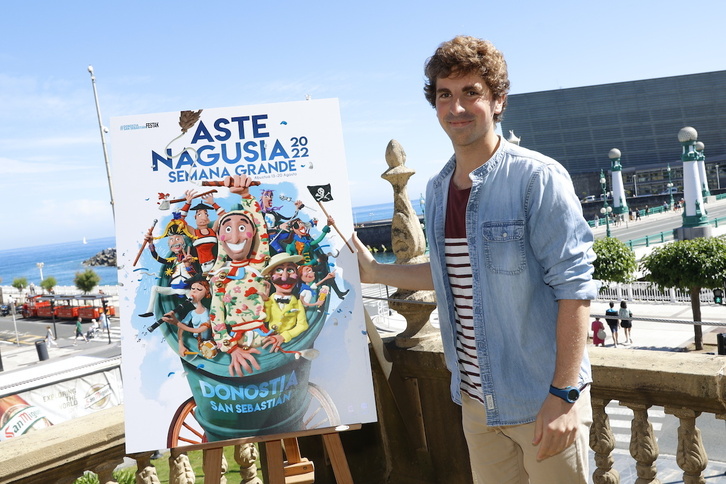El concejal Jon Insausti ha presentado el cartel y los conciertos de Aste Nagusia. 