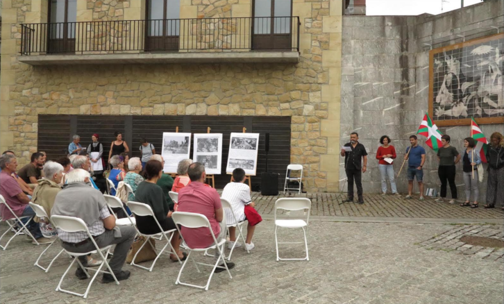 Acto celebrado en Larrabetzu.