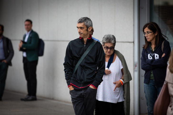 Una bala de goma le provocó la pérdida de un ojo a Roger Español.