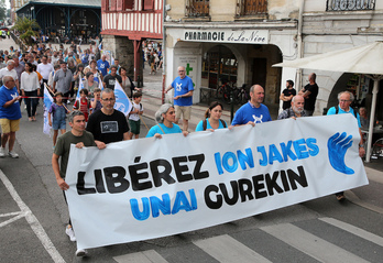 Iragan ekainaren 11an Baionan eginiko mobilizazioa Esnal eta Parot anaiak berehala aska ditzatela eskatzeko.