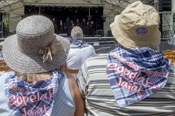 Bi urte etxean igaro ostean, sopeloztarrak kalera irtengo dira berriro aurtengo jaietan.