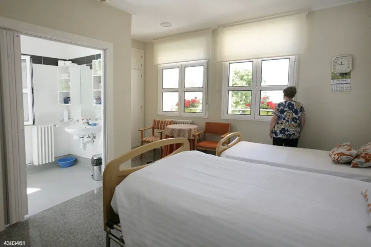 La nueva normativa regula también las condiciones mínimas de los alojamientos dotacionales.