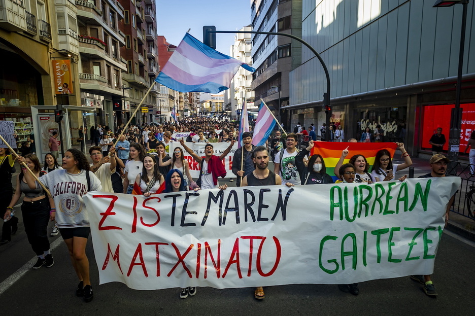 Jendetza Gasteizko kaleetan. Jendetza Gasteizko kaleetan.