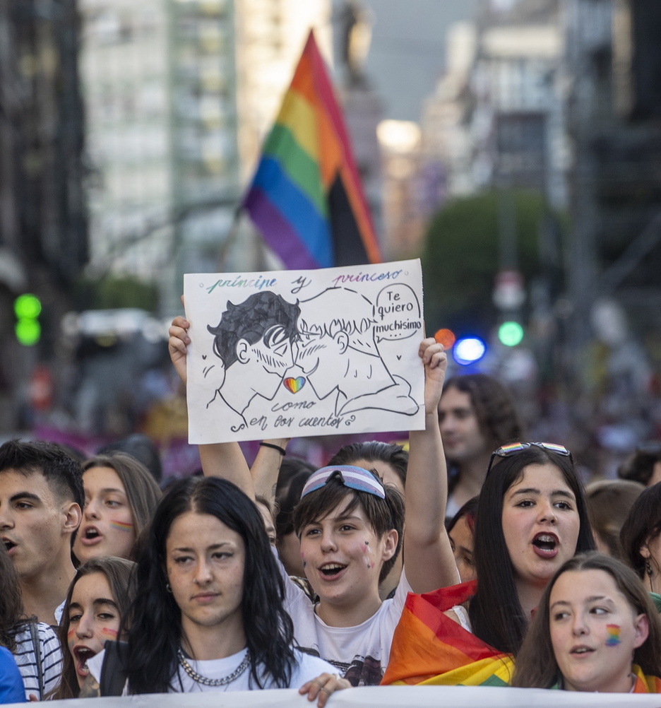 Kartelak Bilboko manifestazioan. Kartelak Bilboko manifestazioan.