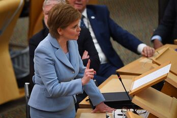 Nicola Sturgeon, este martes, en el Parlamento de Holyrood.