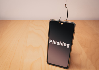 Phishing bidezkoak da eraso ohikoenak.