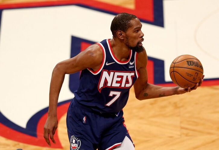 Kevin Durant, en un partido de la pasada campaña en las filas de los Brooklyn Nets.